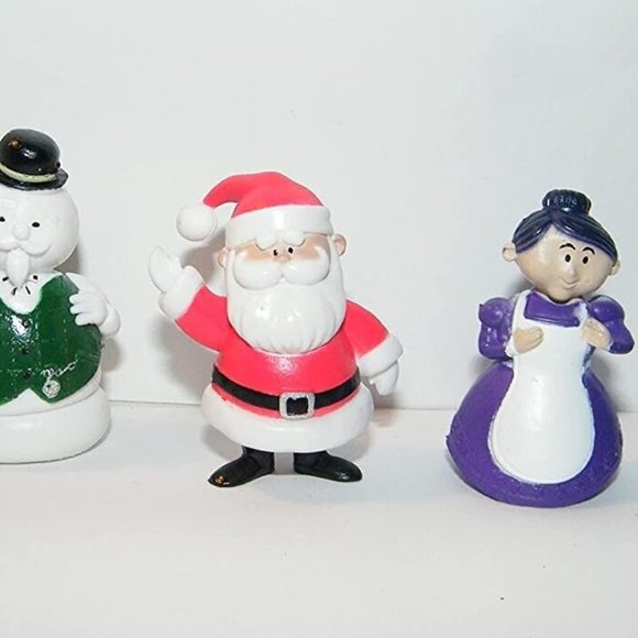 Rudolph The Red Nosed Reindeer Deluxe Figure Toy Set of 10 with Bonus Items! - Picture 4 of 5